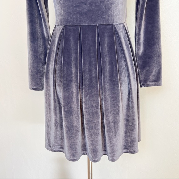 ✖️SOLD✖️•ARIZIA Talula• Lambeth Velvet Skater Dress - Picture 10 of 12